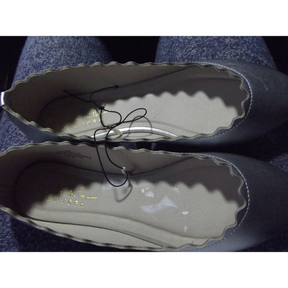 Nicole Miller Shoes 6M Silver Metallic Pointed Toe Parametta Flats 6 rubber heel - Picture 10 of 10